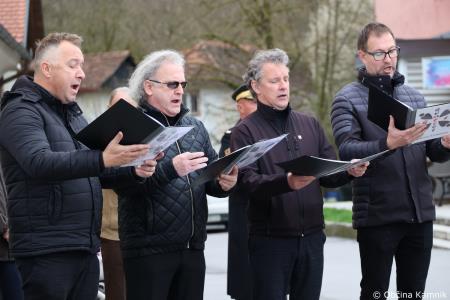 Predsednica Republike Slovenije dr. Nataša Pirc Musar k spomeniku Rudolfa Maistra – Vojanova položila cvetje (30)